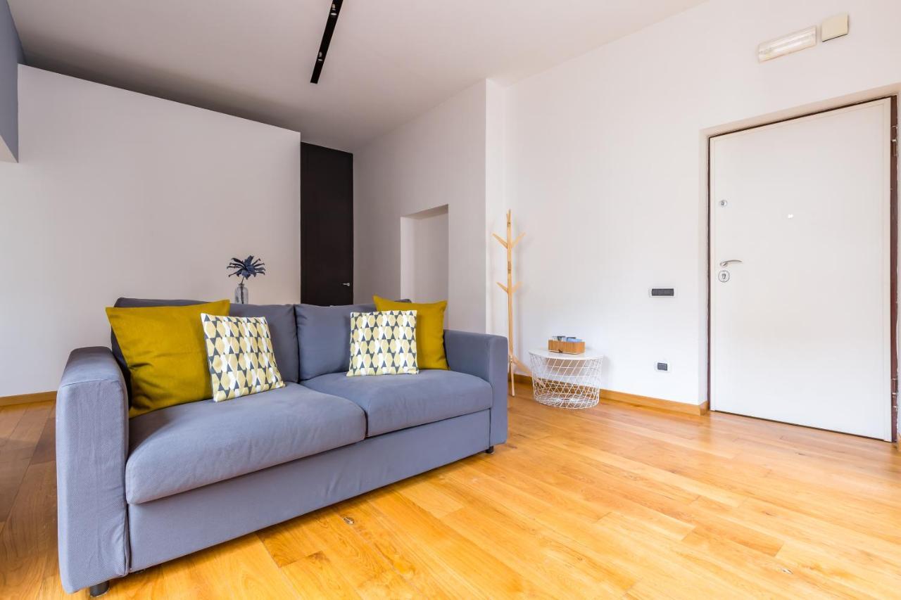 Starhost - Terazza Barbuti Apartment ซาแลร์โน ภายนอก รูปภาพ
