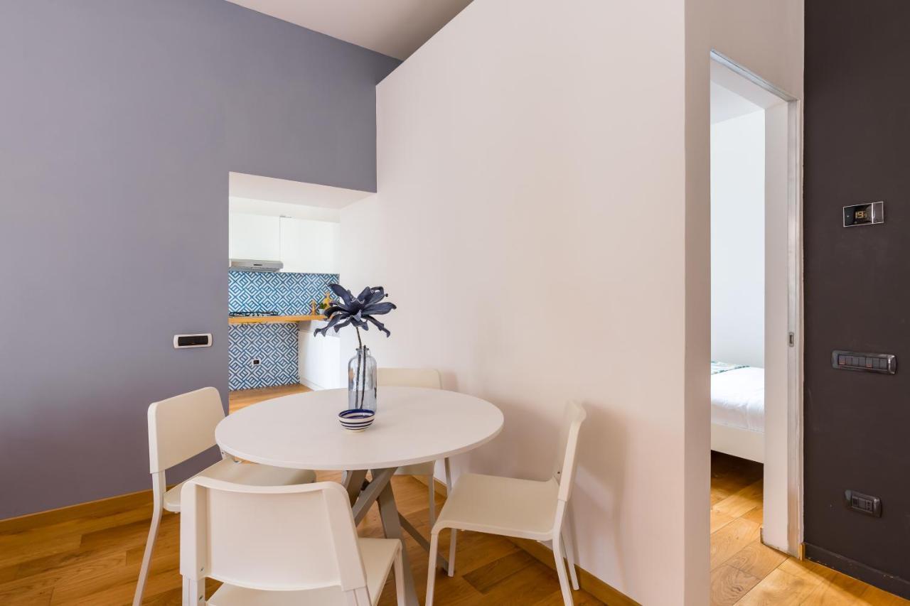 Starhost - Terazza Barbuti Apartment ซาแลร์โน ภายนอก รูปภาพ