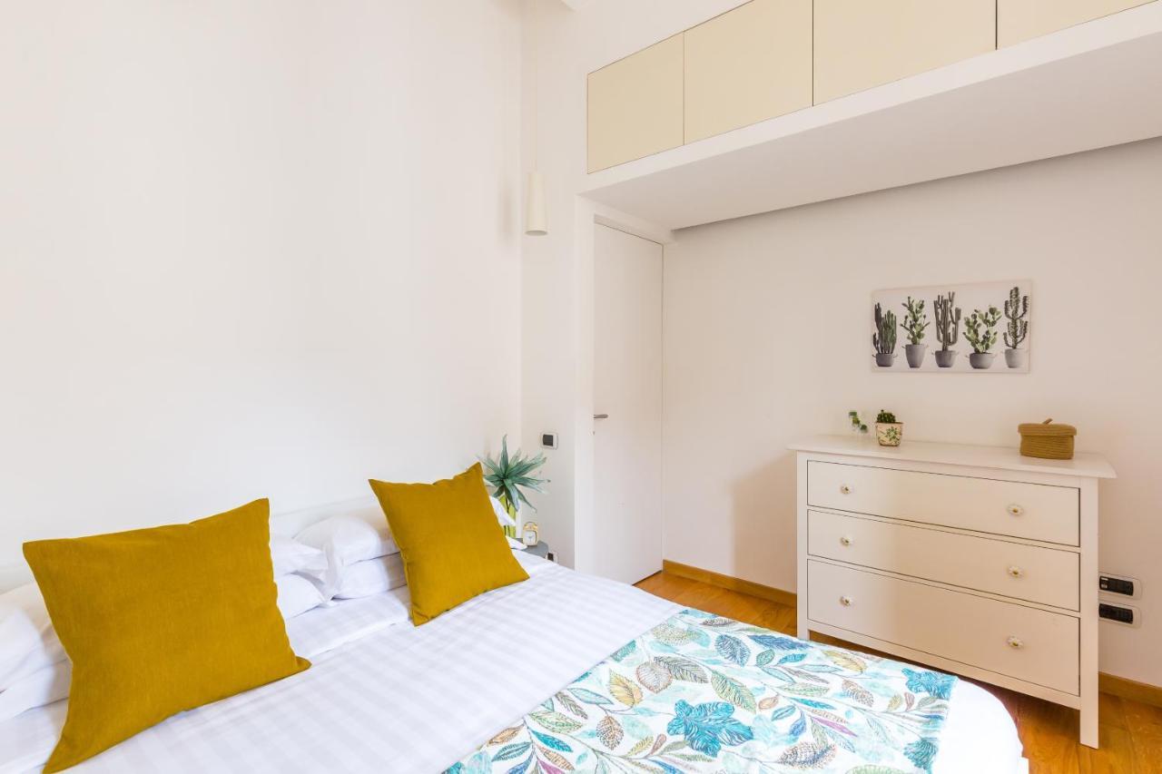 Starhost - Terazza Barbuti Apartment ซาแลร์โน ภายนอก รูปภาพ